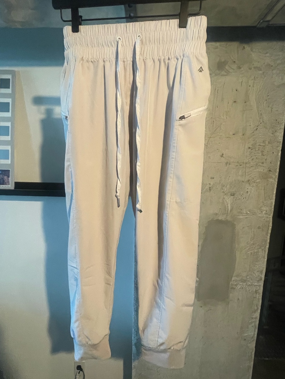 Light Cream Women's Drawstring Jogger Pants with Zip Pockets
